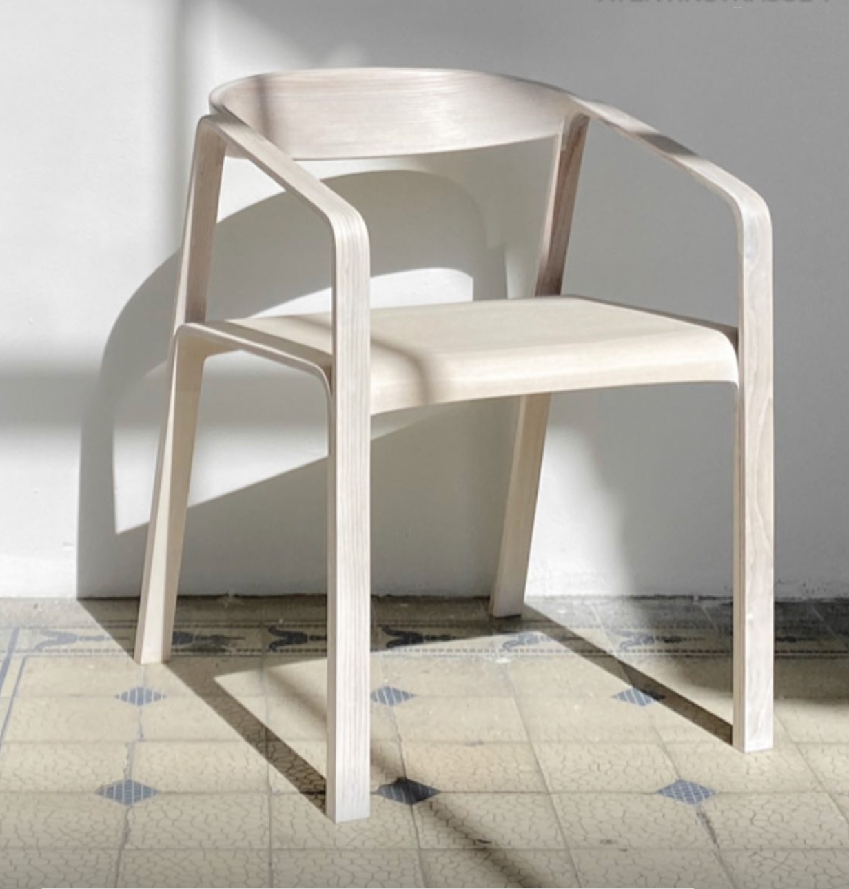 r30 chair