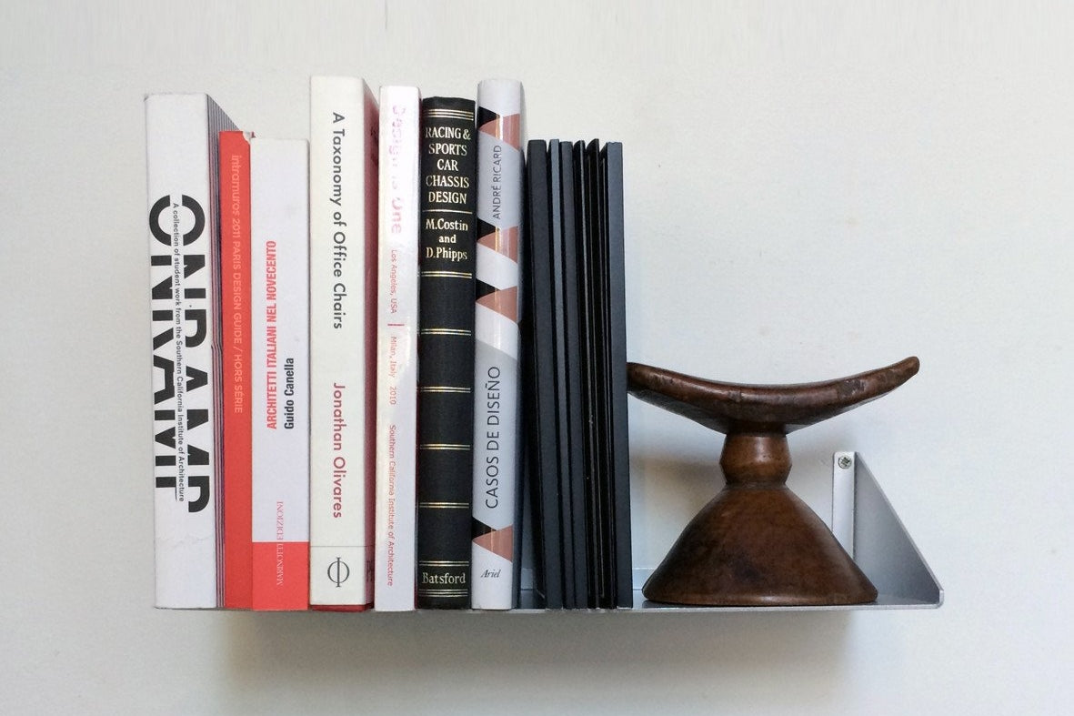 OMAGGIO A DONALD JUDD shelves