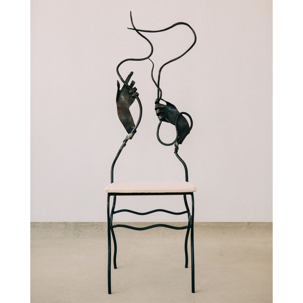 dalí chair, Worn Studio