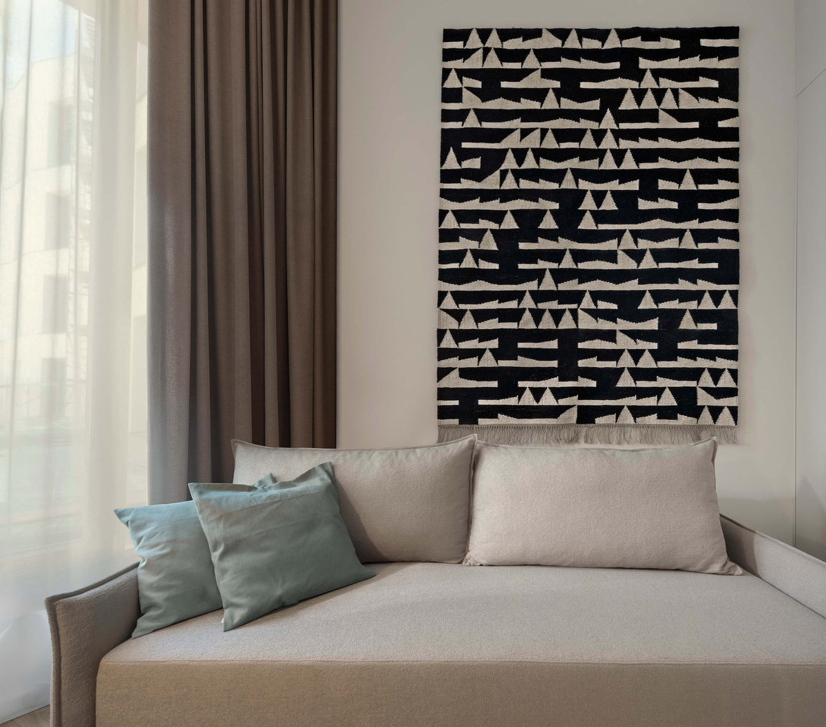 Cosmos kilim, Splot
