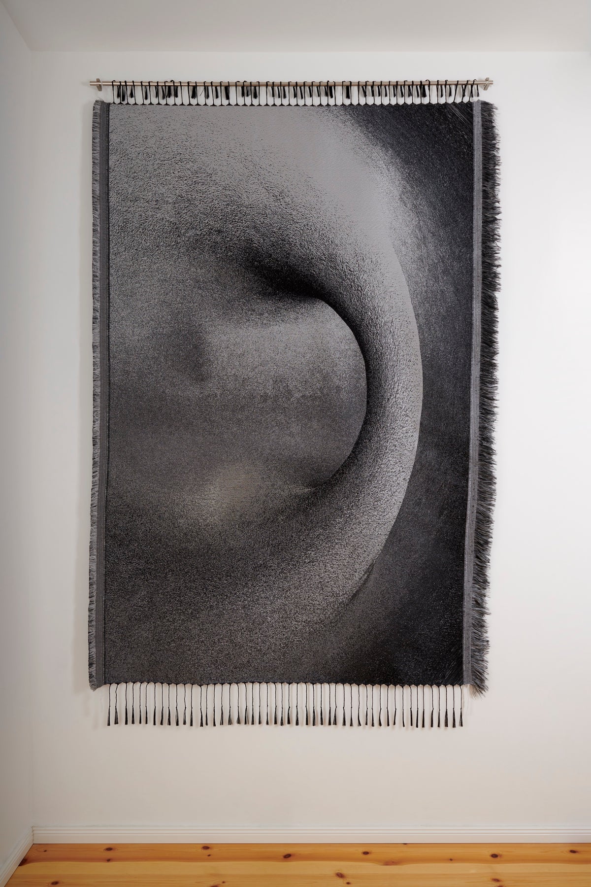 ceniza — classic allure — lucas gutierrez · collectible design at spazio