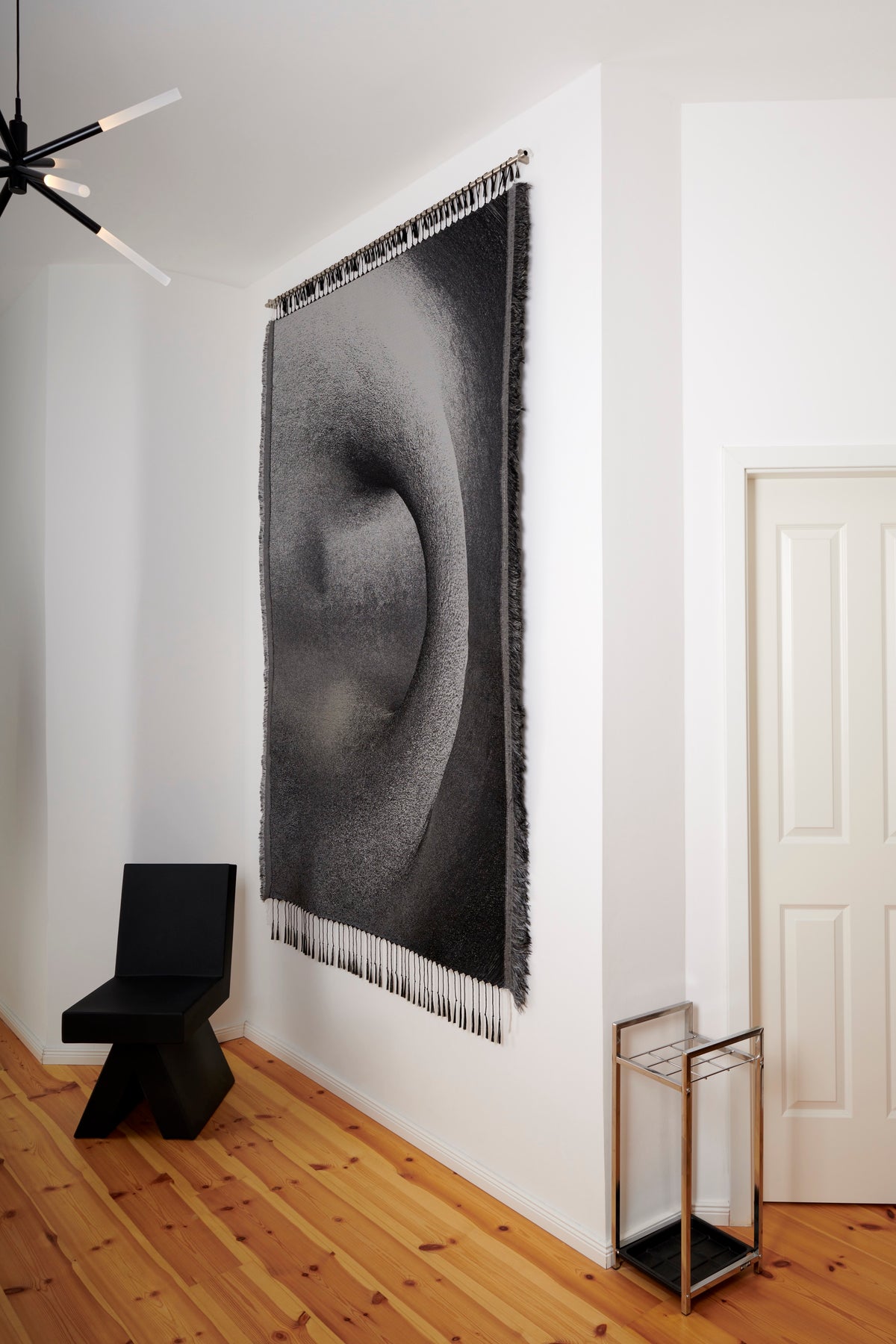 ceniza — classic allure — lucas gutierrez · collectible design at spazio