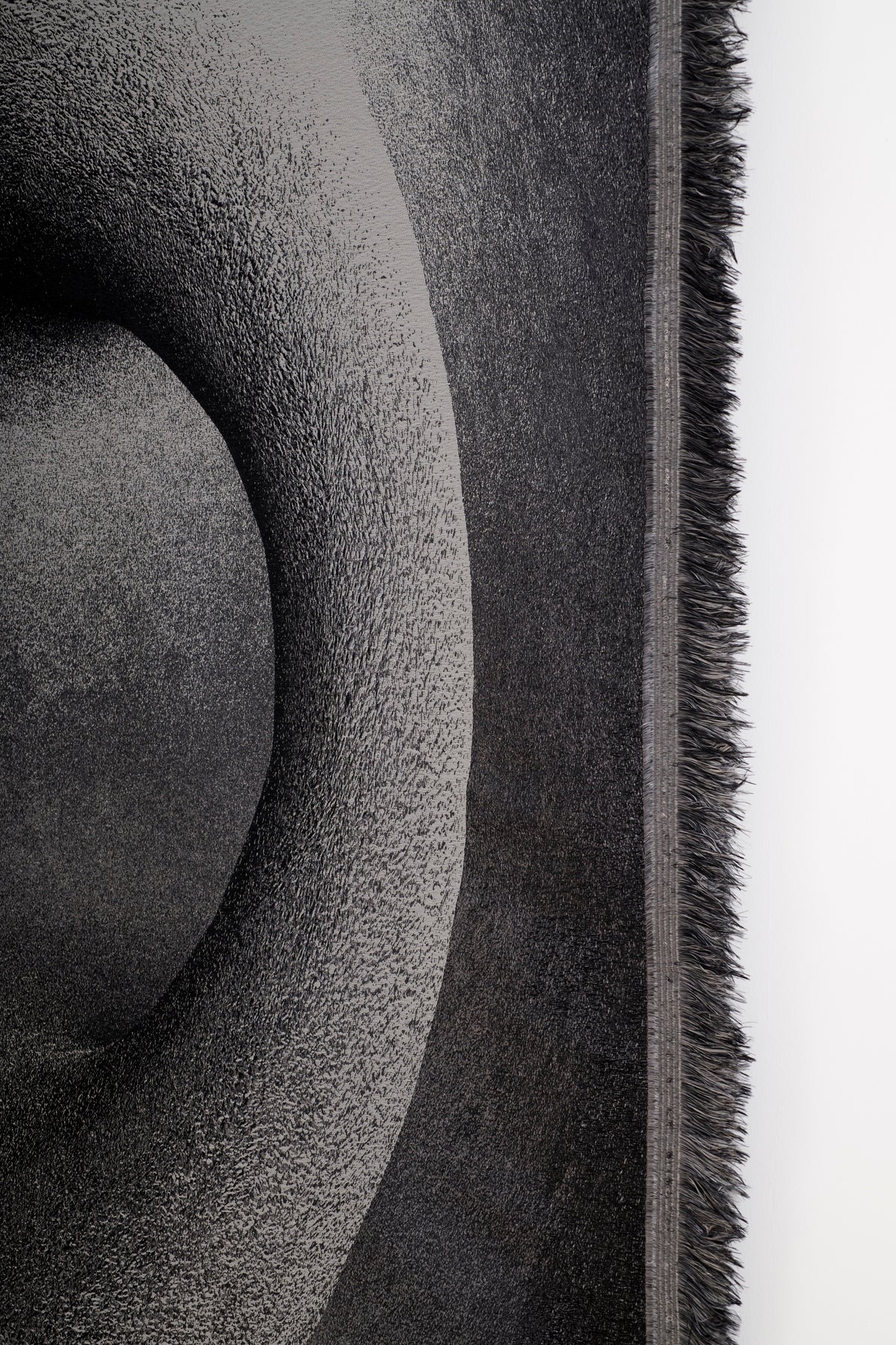 ceniza — classic allure — lucas gutierrez · collectible design at spazio