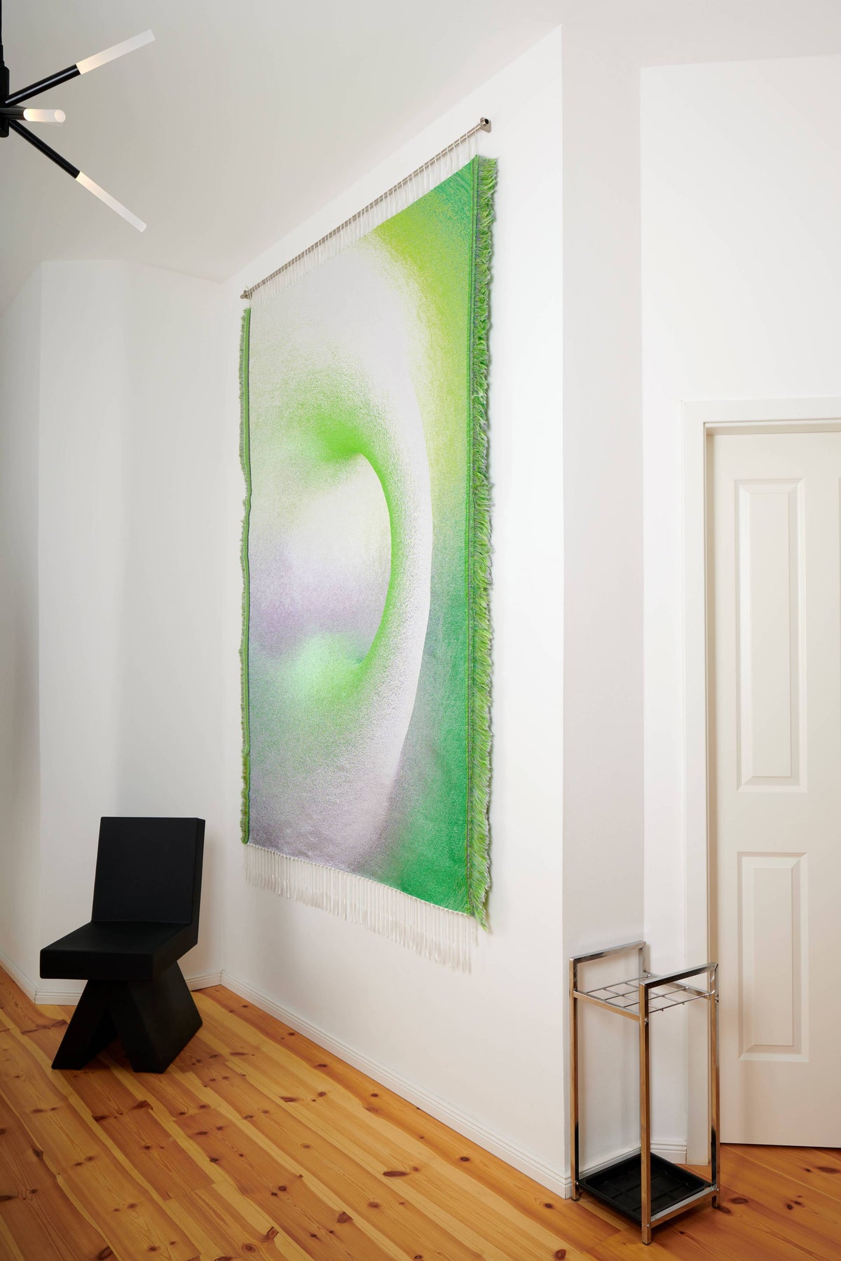 light mode 280 — modern foliage, detail