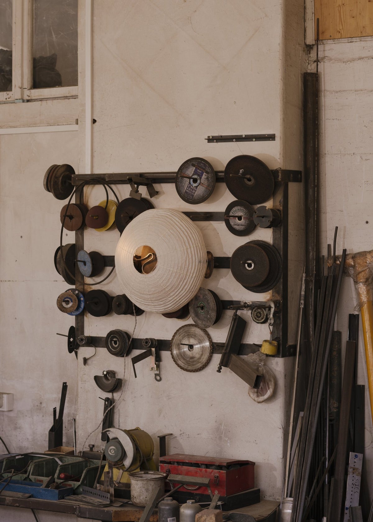 The Sign Wall Lamp — Endless Flat Studio · collectible design at spazio · photo © Lea Sonderegger