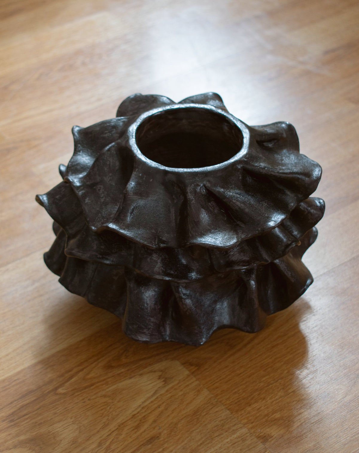Sacque Gown Vase in Dark — Mina Wright · collectible design at spazio