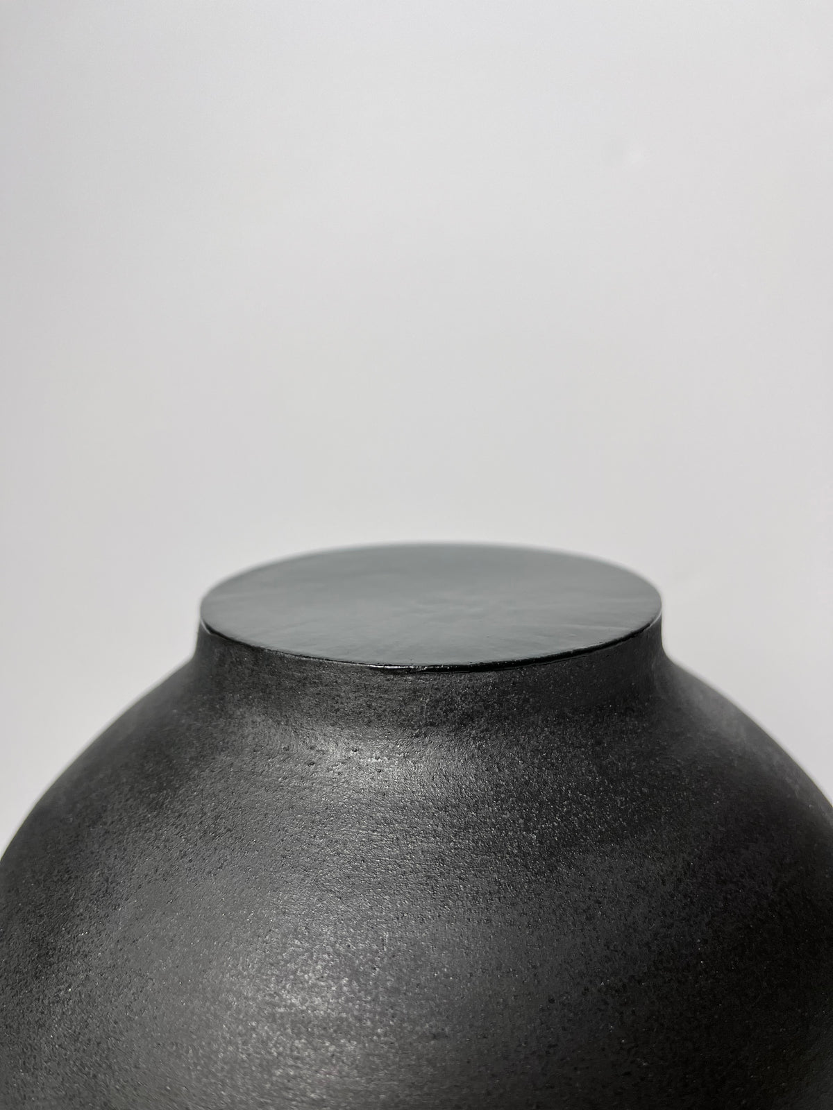 Grès Nero — glazed top · Federica Paglia